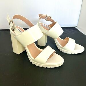 NEW Steve Madden Emil Lug Platform Sandal - white size 7